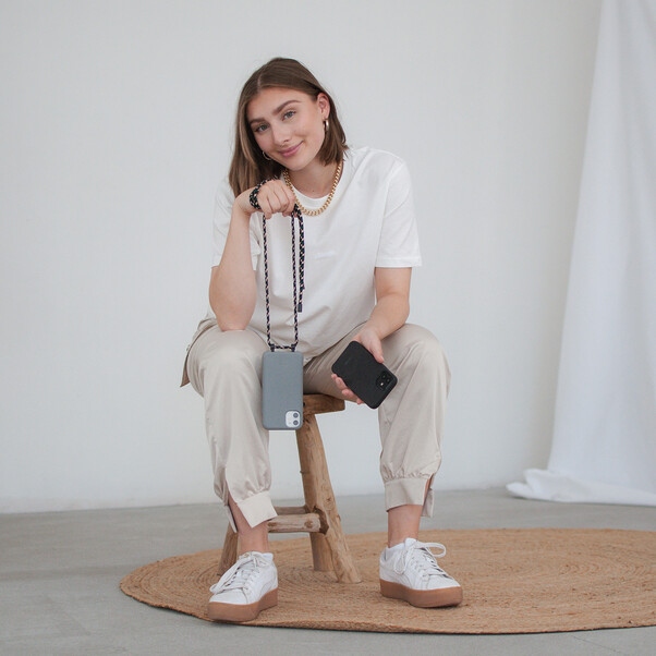 Sie sehen das Produktbild 07 von Woodcessories Change Case für iPhone 13 Pro, schwarz> Woodcessories Change Case für iPhone 13 Pro, schwarz>