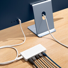 Twelve South StayGo USB-C Hub, weiss