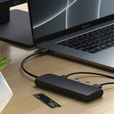 Satechi USB-C Hybrid Mulitport Adapter mit SSD Gehäuse, schwarz
