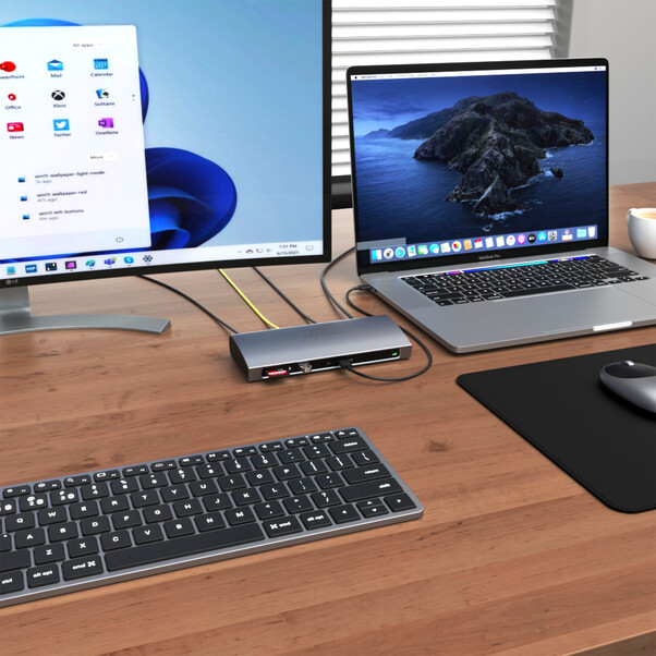 Sie sehen das Produktbild 03 von Satechi Thunderbolt 4 Dock, space grau Satechi Thunderbolt 4 Dock, space grau