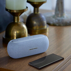 Sie sehen das Produktbild 06 von Harman/Kardon Luna tragbarer Bluetooth Lautsprecher, grau Harman/Kardon Luna tragbarer Bluetooth Lautsprecher, grau