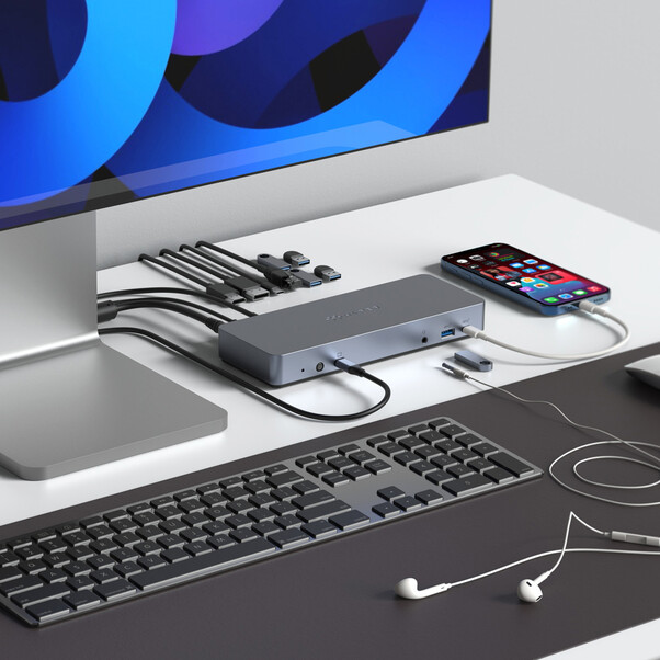 Sie sehen das Produktbild 04 von Hyper- HyperDrive 14-Port USB-C Docking Station, silber > Hyper- HyperDrive 14-Port USB-C Docking Station, silber >