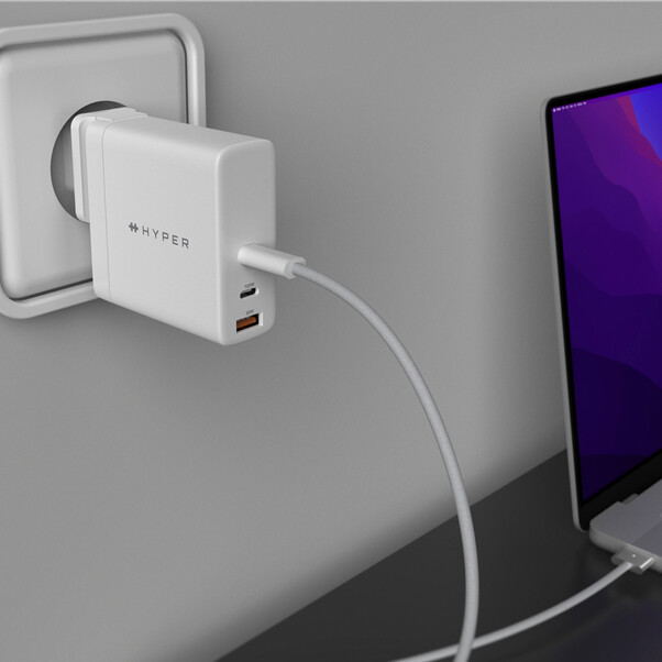 Hyper- HyperJuice GaN 140W USB-C Ladegerät mit Reiseadapter
