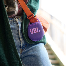 Sie sehen das Produktbild 05 von JBL Clip5, Bluetooth-Lautsprecher mit Karabinerhaken, lila JBL Clip5, Bluetooth-Lautsprecher mit Karabinerhaken, lila