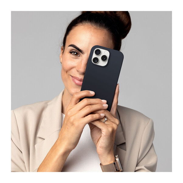 Sie sehen das Produktbild 02 von Vonmählen Silikon-Case für iPhone 16 Pro Max, dunkelblau Vonmählen Silikon-Case für iPhone 16 Pro Max, dunkelblau