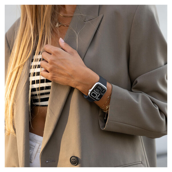 Sie sehen das Produktbild 04 von Vonmählen Classic 2 Silikonarmband für Apple Watch (42 / 44 / 45 / 49 mm), dunkelblau Vonmählen Classic 2 Silikonarmband für Apple Watch (42 / 44 / 45 / 49 mm), dunkelblau