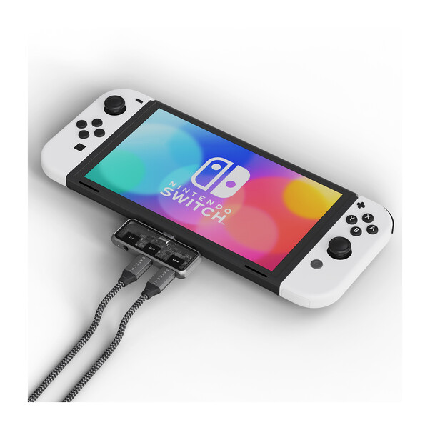 Sie sehen das Produktbild 05 von Satechi USB-C PD Mobile XR Hub, 3,5mm Audio, space grau Satechi USB-C PD Mobile XR Hub, 3,5mm Audio, space grau