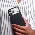 Sie sehen das Produktbild 04 von Vonmählen Kunstleder-Case für iPhone 17 Pro, schwarz Vonmählen Kunstleder-Case für iPhone 17 Pro, schwarz