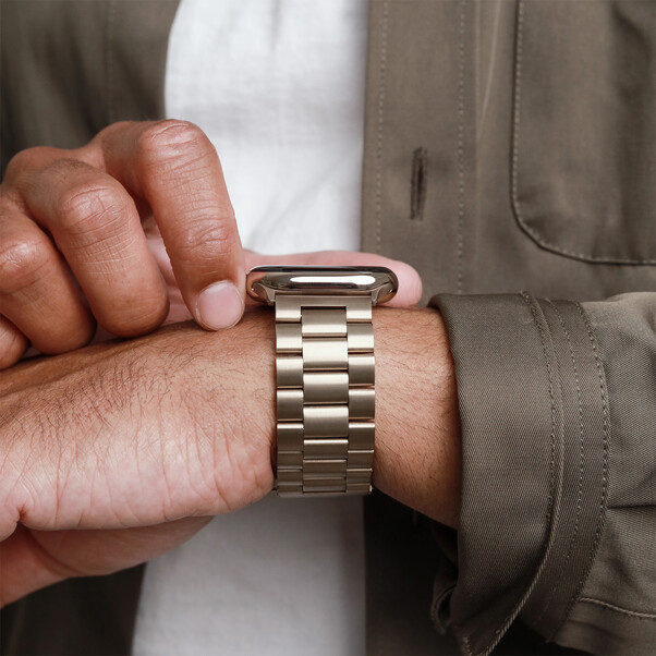 Sie sehen das Produktbild 04 von Vonmählen Gliederarmband 2 für Apple Watch 40/41/42mm, gold Vonmählen Gliederarmband 2 für Apple Watch 40/41/42mm, gold