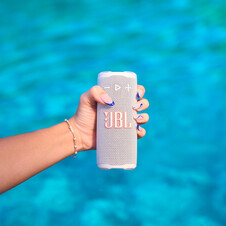 Sie sehen das Produktbild 06 von JBL Grip, kompakter Bluetooth-Lautsprecher, weiss JBL Grip, kompakter Bluetooth-Lautsprecher, weiss