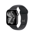 Sie sehen das Produktbild 01 von Apple Watch Series 11 GPS, 42 mm Aluminiumgehäuse Diamantschwarz, Sportarmband Schwarz - S/M Apple Watch Series 11 GPS, 42 mm Aluminiumgehäuse Diamantschwarz, Sportarmband Schwarz - S/M
