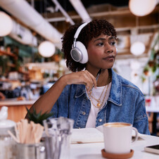 JBL Live 780NC, Over-Ear Bluetooth Kopfhörer, weiß